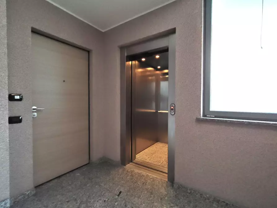 Immagine 6 di Appartamento in affitto  a Ponte San Pietro