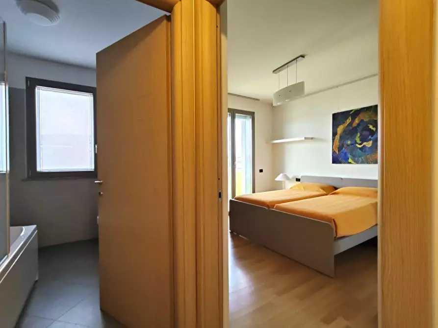 Immagine 27 di Appartamento in affitto  a Ponte San Pietro