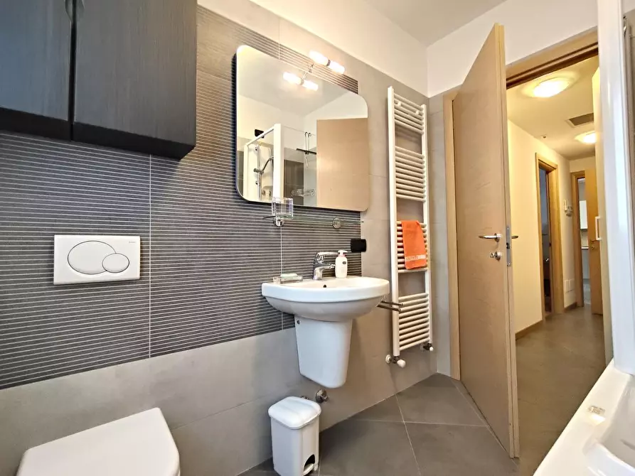 Immagine 25 di Appartamento in affitto  a Ponte San Pietro