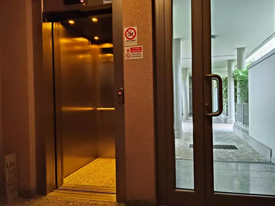 Immagine 5 di Appartamento in affitto  a Ponte San Pietro