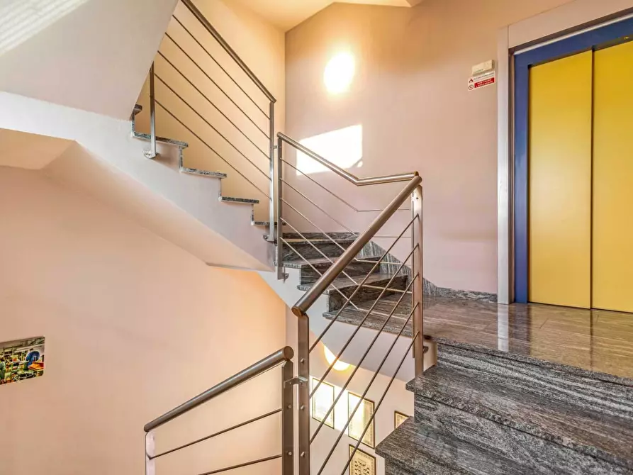 Immagine 17 di Capannone industriale in affitto  a Fucecchio