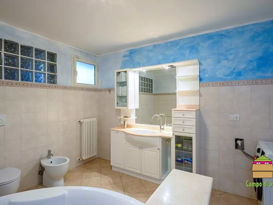 Immagine 33 di Casa semindipendente in vendita  a La Spezia