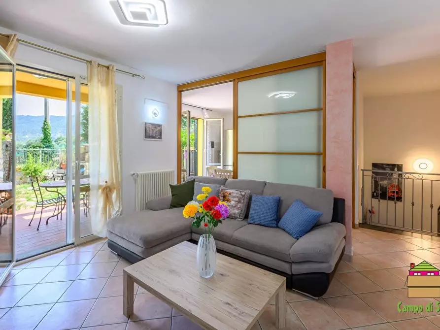 Immagine 10 di Casa semindipendente in vendita  a La Spezia