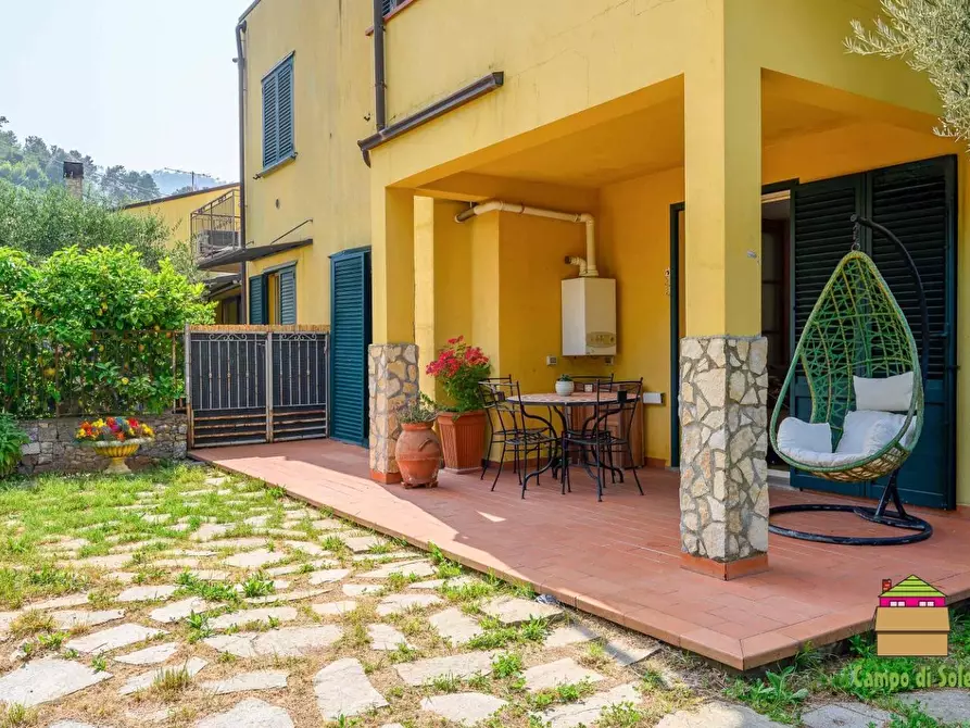 Immagine 5 di Casa semindipendente in vendita  a La Spezia