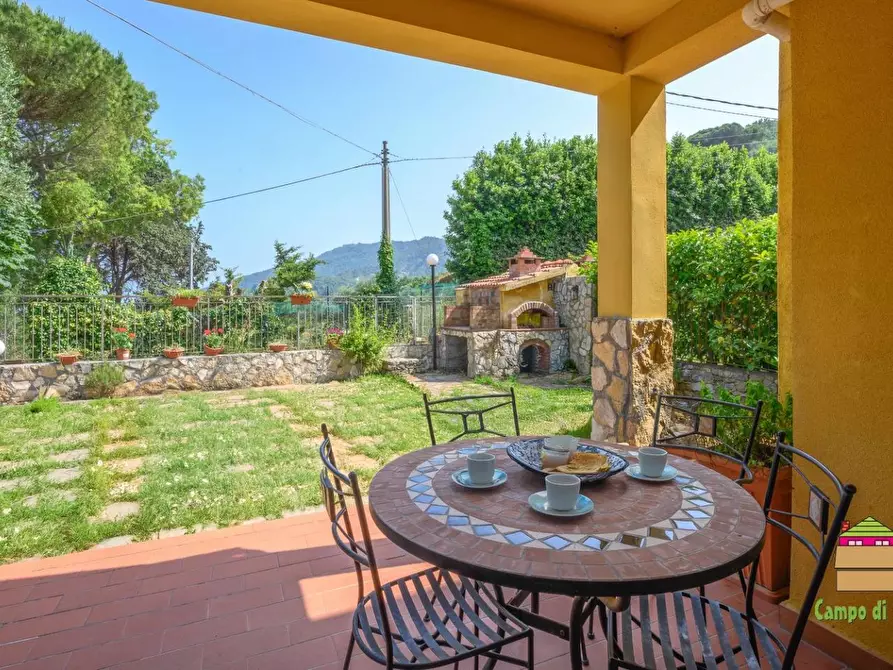 Immagine 2 di Casa semindipendente in vendita  a La Spezia