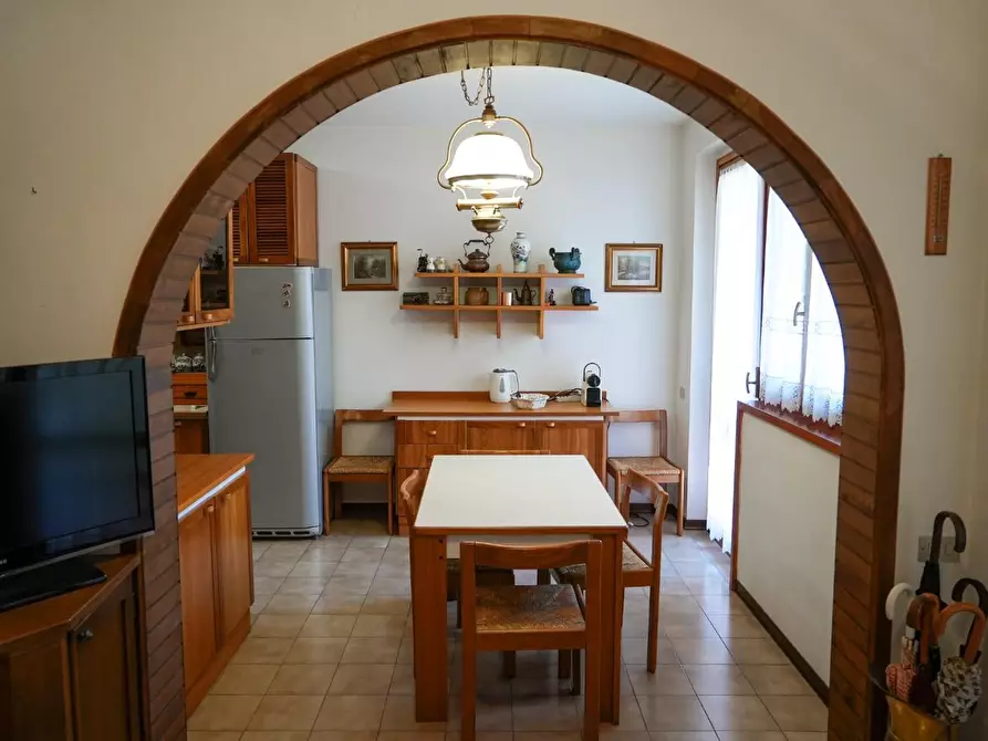 Immagine 5 di Villetta a schiera in vendita  a Massa