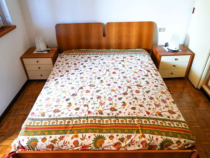 Immagine 29 di Villetta a schiera in vendita  a Massa