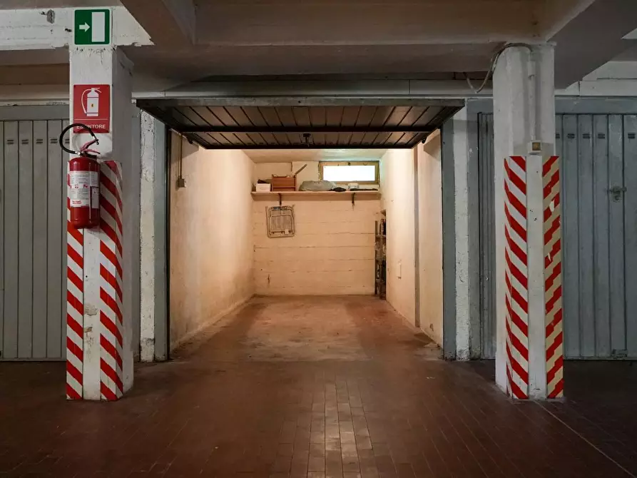 Immagine 34 di Villetta a schiera in vendita  a Massa