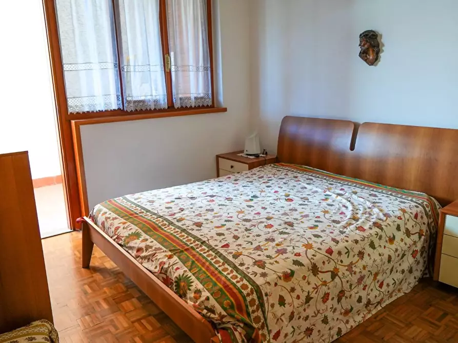 Immagine 28 di Villetta a schiera in vendita  a Massa