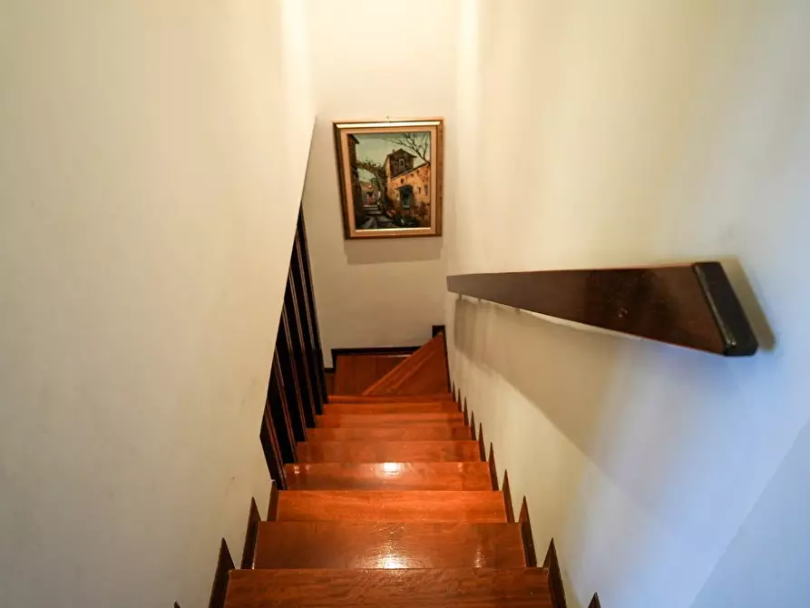 Immagine 31 di Villetta a schiera in vendita  a Massa