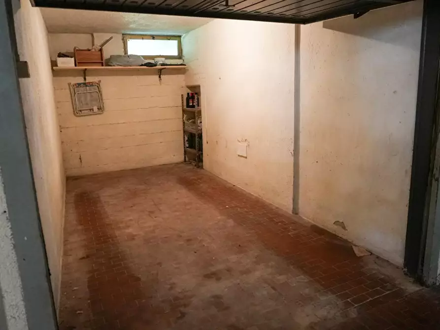 Immagine 35 di Villetta a schiera in vendita  a Massa