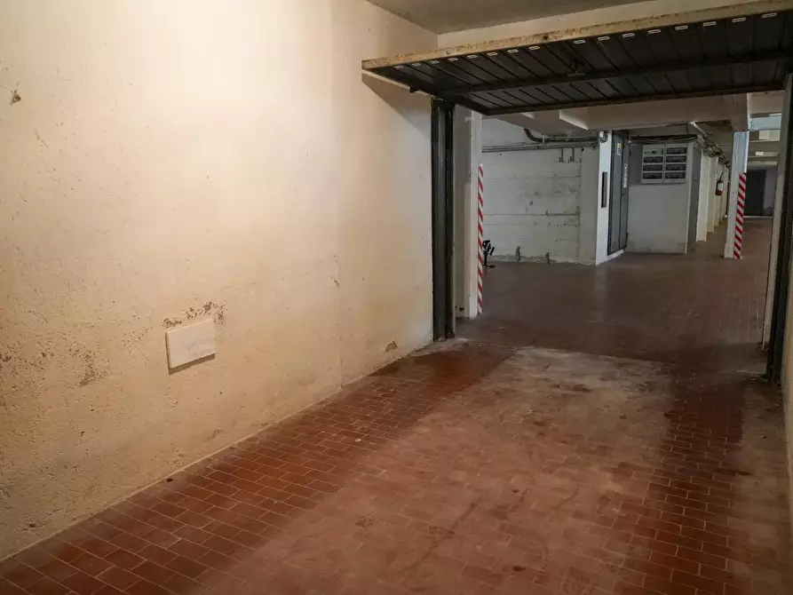 Immagine 36 di Villetta a schiera in vendita  a Massa