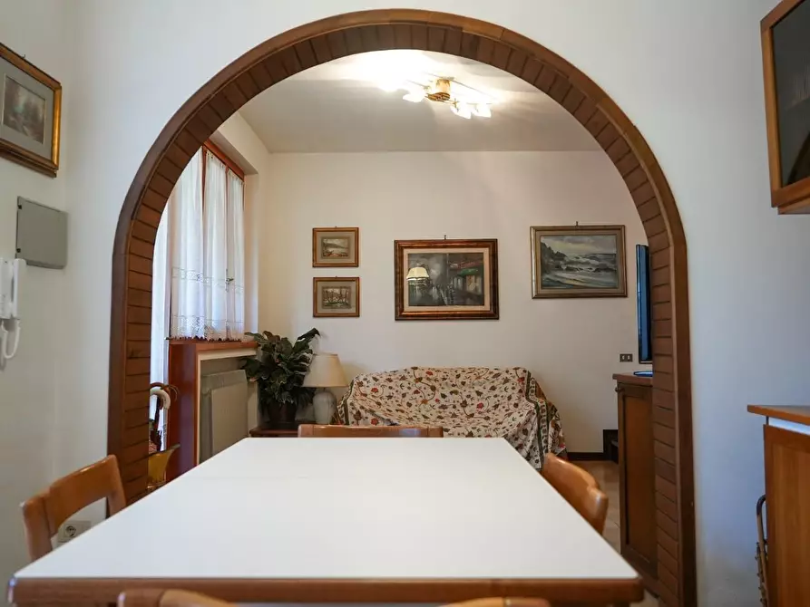 Immagine 6 di Villetta a schiera in vendita  a Massa