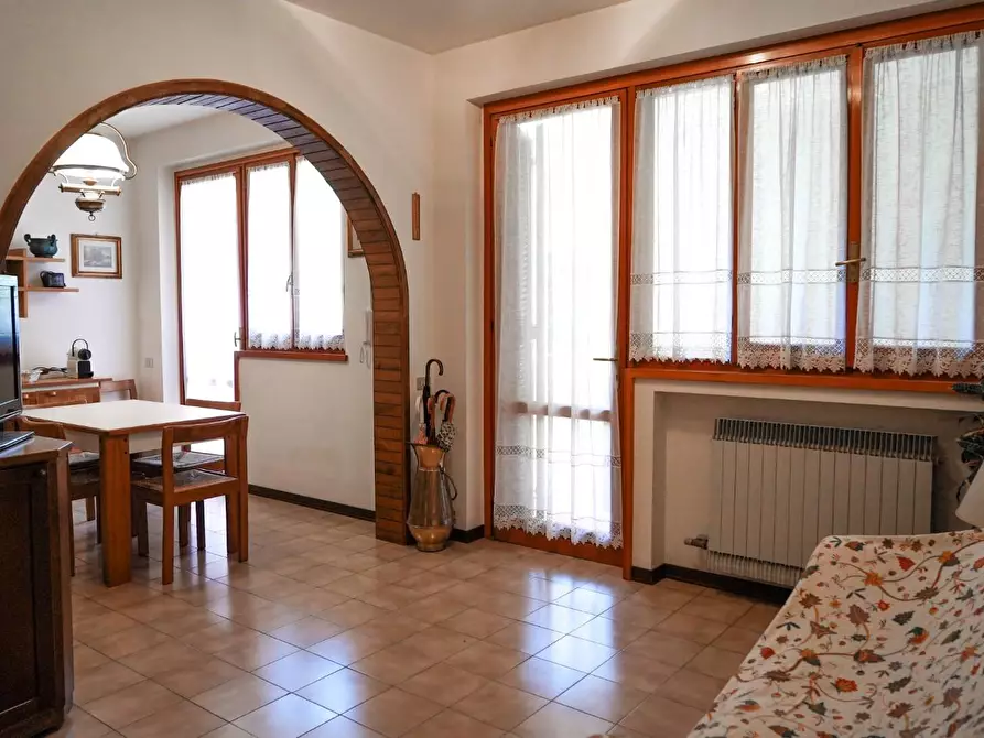 Immagine 4 di Villetta a schiera in vendita  a Massa