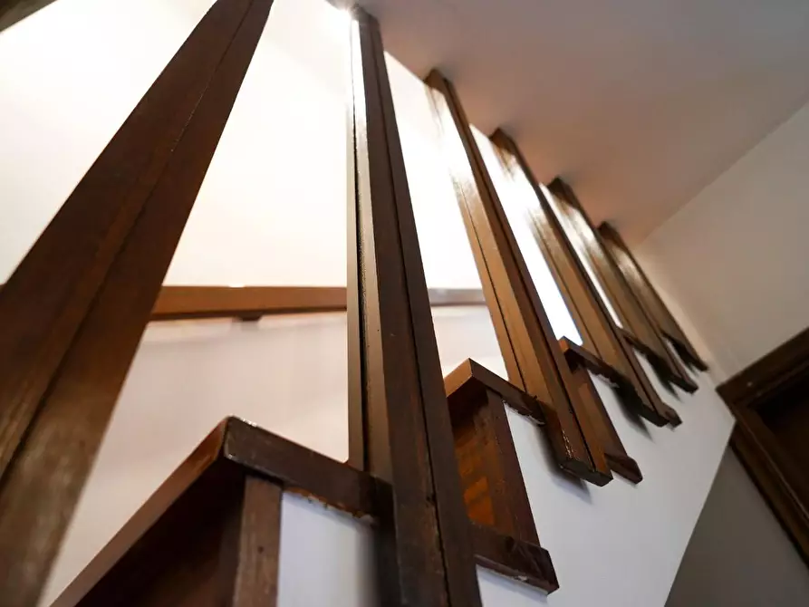 Immagine 18 di Villetta a schiera in vendita  a Massa