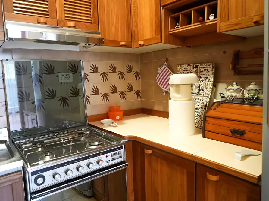 Immagine 11 di Villetta a schiera in vendita  a Massa