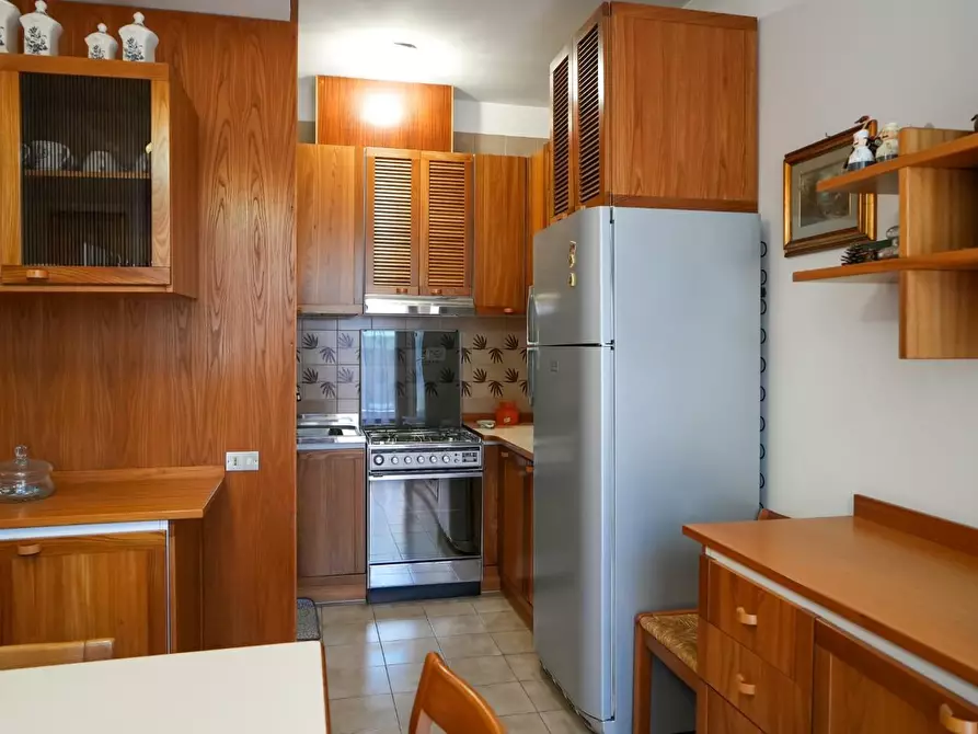 Immagine 10 di Villetta a schiera in vendita  a Massa