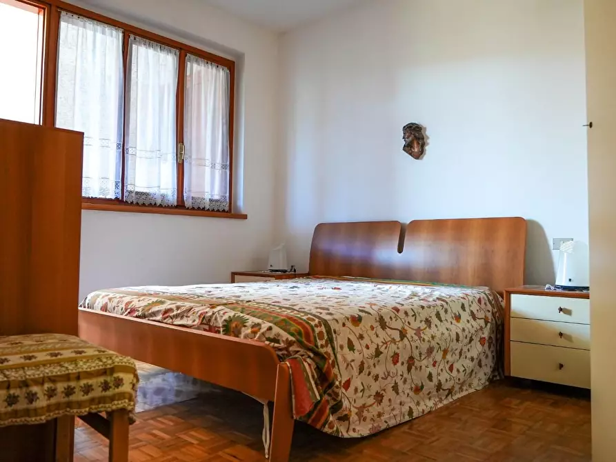 Immagine 27 di Villetta a schiera in vendita  a Massa