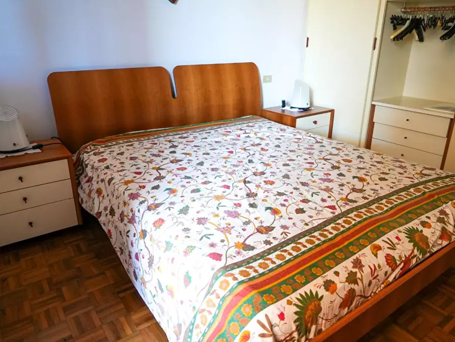 Immagine 30 di Villetta a schiera in vendita  a Massa