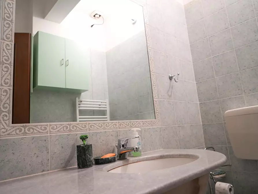 Immagine 14 di Villetta a schiera in vendita  a Massa