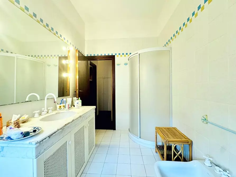 Immagine 54 di Casa indipendente in vendita  a Camaiore