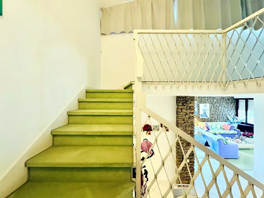 Immagine 35 di Casa indipendente in vendita  a Camaiore