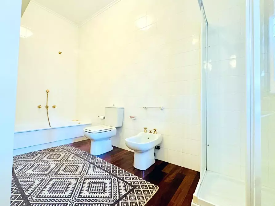 Immagine 63 di Casa indipendente in vendita  a Camaiore