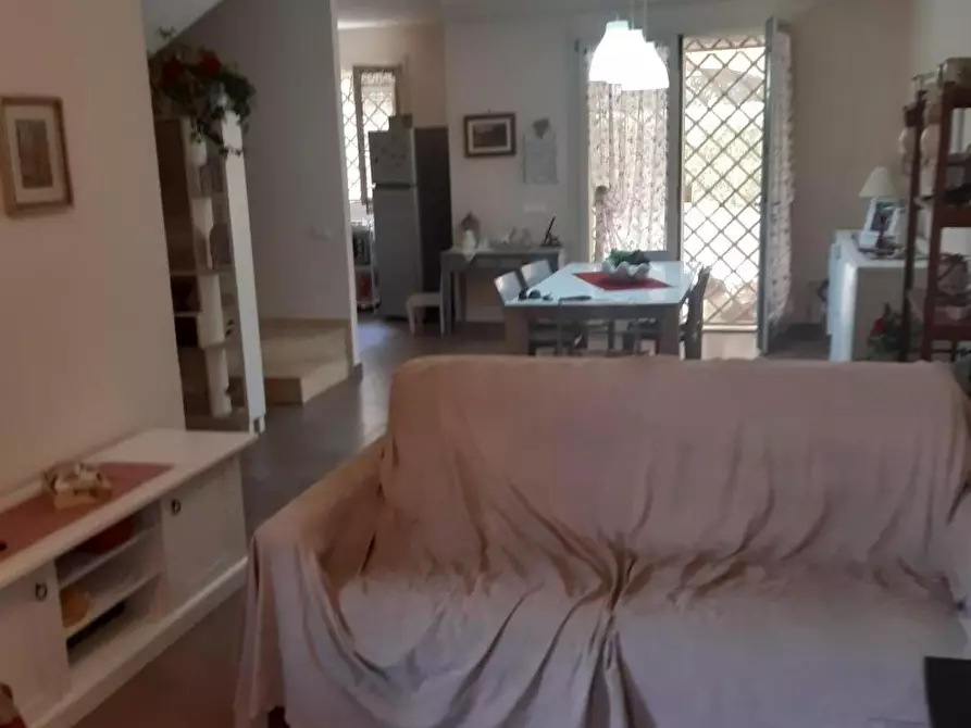 Immagine 7 di Villetta a schiera in vendita  a Montignoso