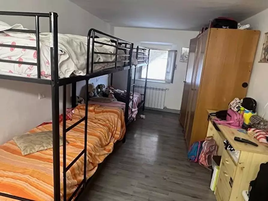 Immagine 15 di Terratetto in vendita  a Massa