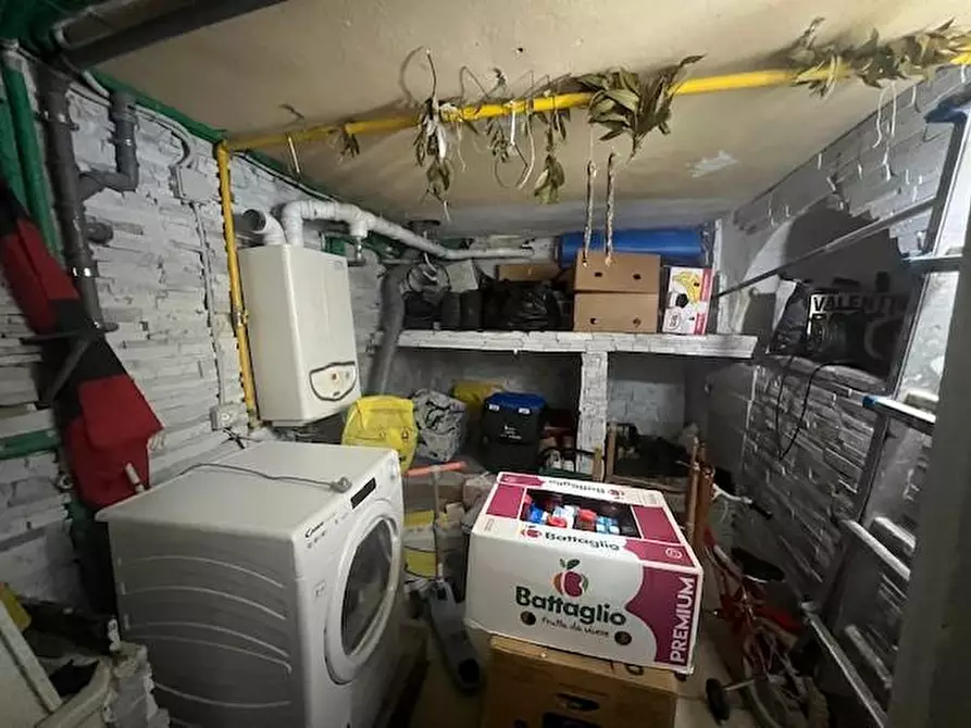 Immagine 26 di Terratetto in vendita  a Massa