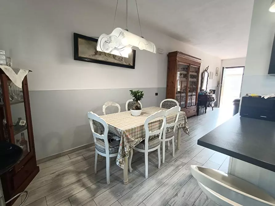 Immagine 12 di Villetta a schiera in vendita  a Carrara