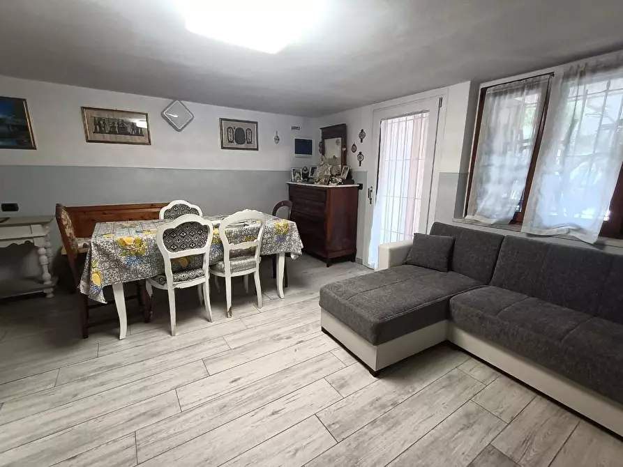 Immagine 32 di Villetta a schiera in vendita  a Carrara