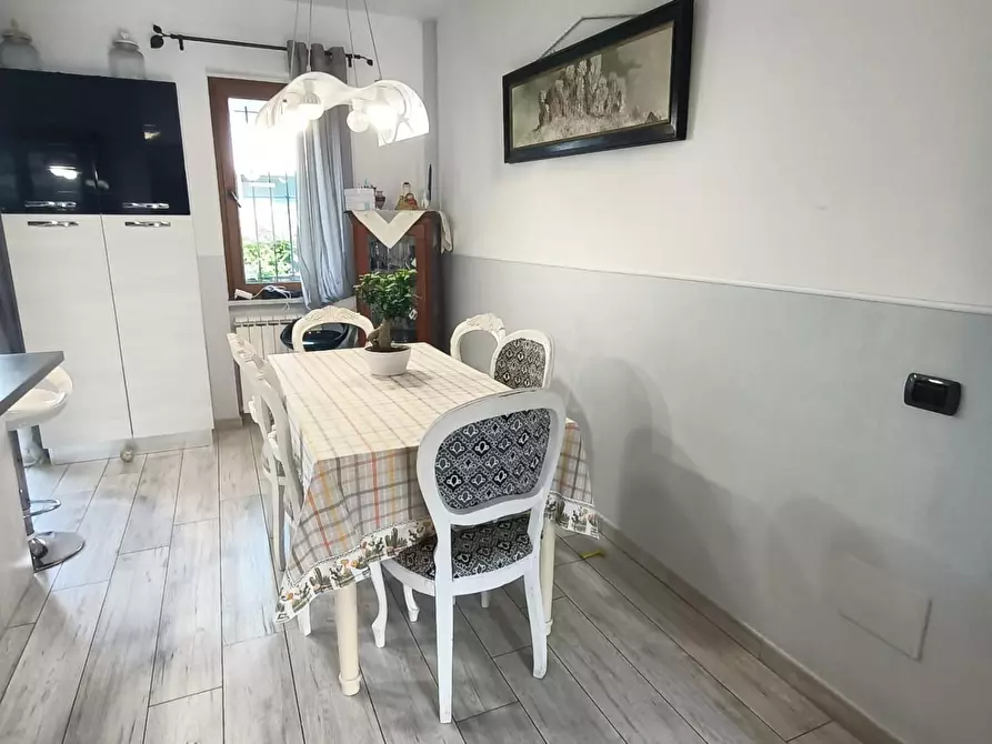 Immagine 13 di Villetta a schiera in vendita  a Carrara