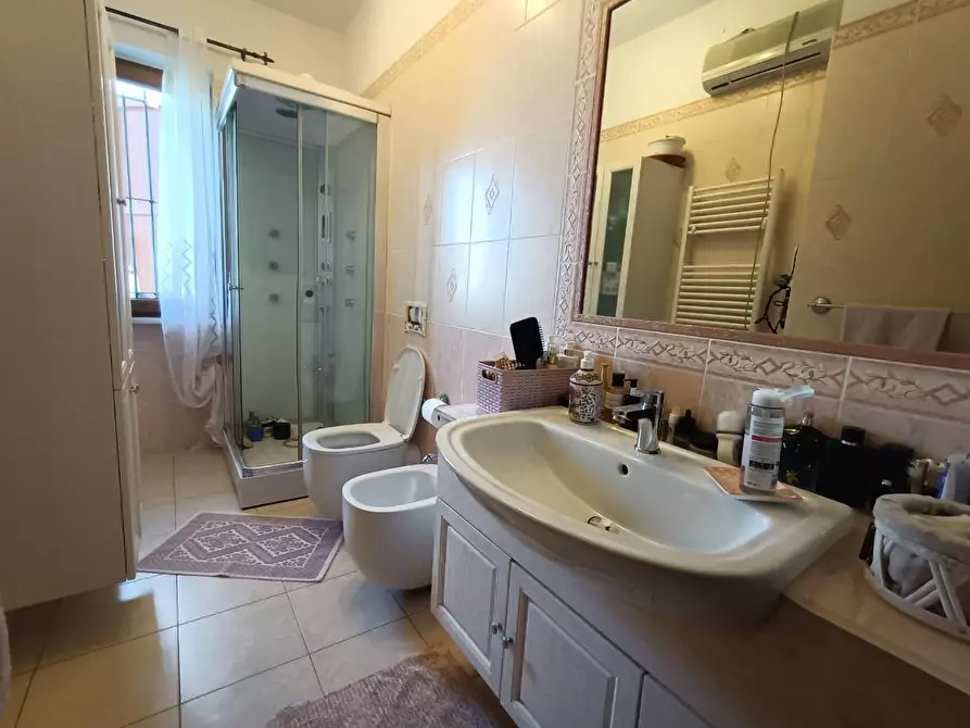 Immagine 23 di Villetta a schiera in vendita  a Carrara