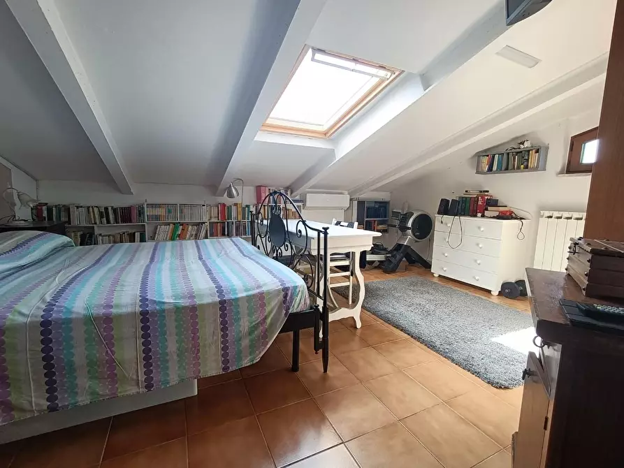 Immagine 25 di Villetta a schiera in vendita  a Carrara