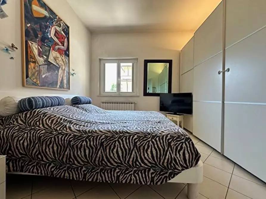 Immagine 35 di Appartamento in vendita  a Camaiore