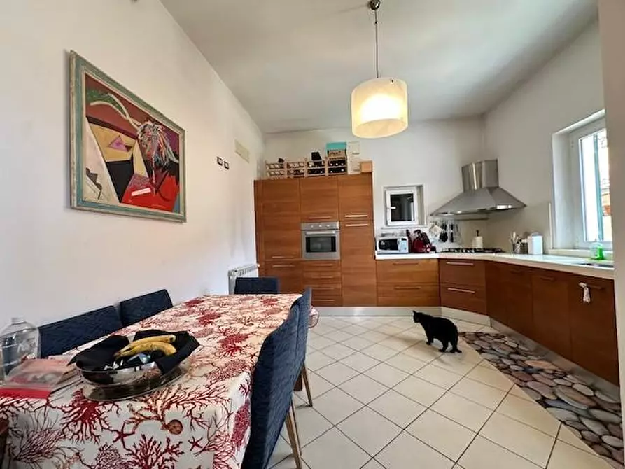 Immagine 6 di Appartamento in vendita  a Camaiore