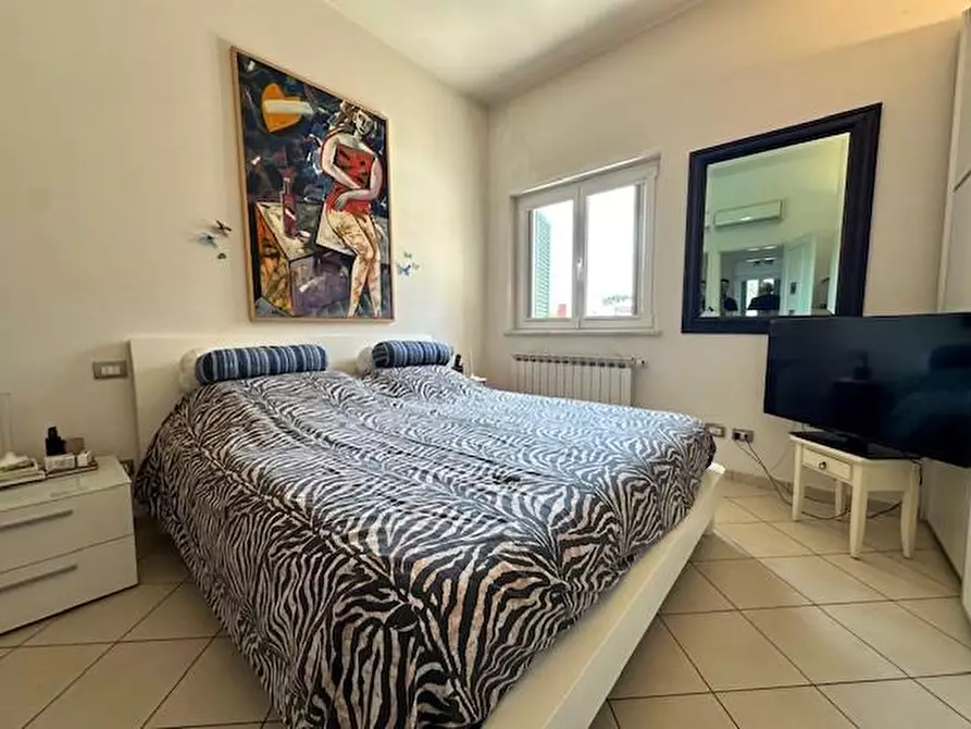 Immagine 34 di Appartamento in vendita  a Camaiore