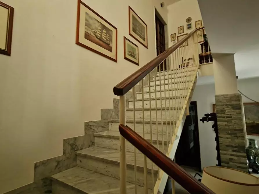 Immagine 22 di Villa in vendita  a Carrara