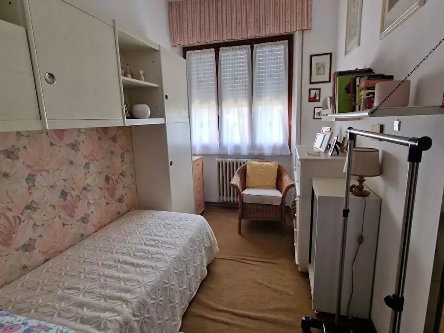 Immagine 13 di Villa in vendita  a Carrara