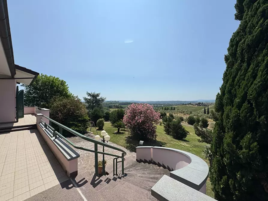 Immagine 15 di Villa in vendita  a Cerreto Guidi