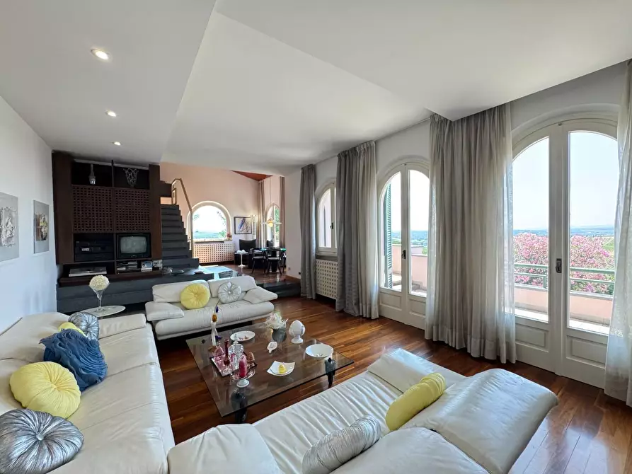 Immagine 22 di Villa in vendita  a Cerreto Guidi