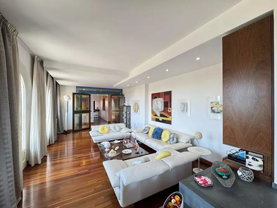 Immagine 38 di Villa in vendita  a Cerreto Guidi