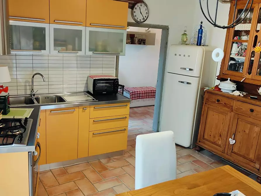 Immagine 2 di Appartamento in vendita  a Livorno