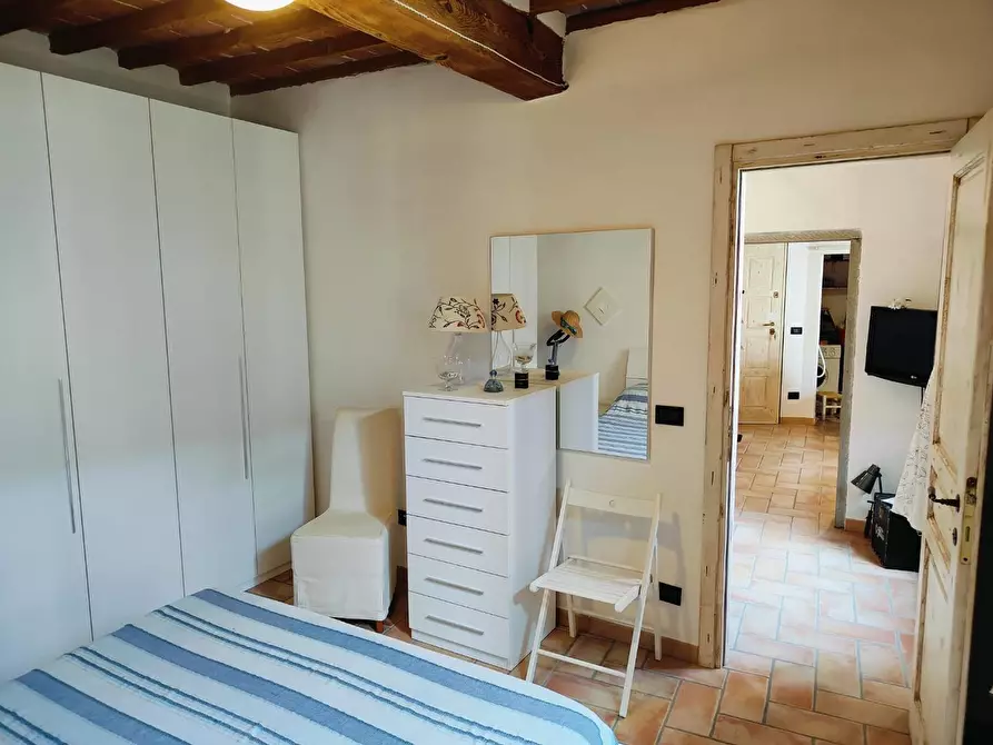 Immagine 11 di Appartamento in vendita  a Livorno