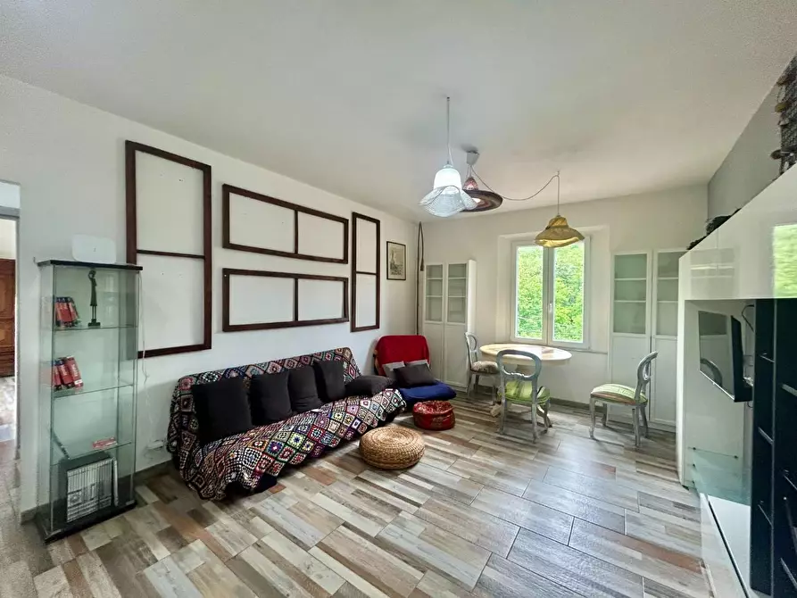 Immagine 2 di Appartamento in vendita  a Siena