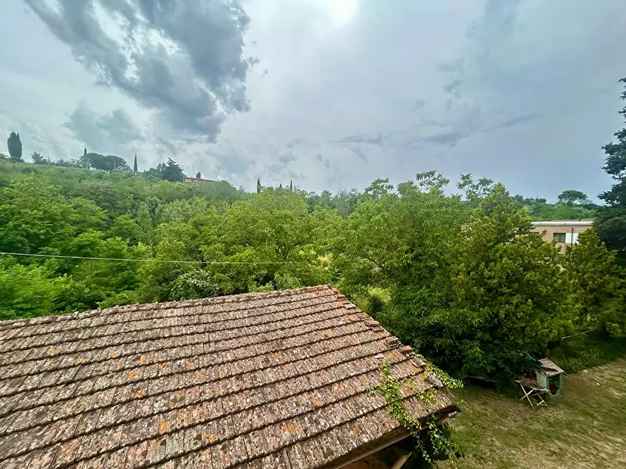 Immagine 19 di Appartamento in vendita  a Siena