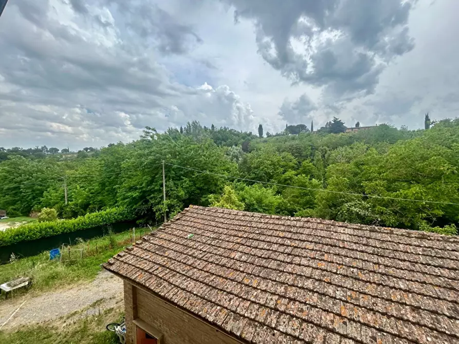 Immagine 16 di Appartamento in vendita  a Siena
