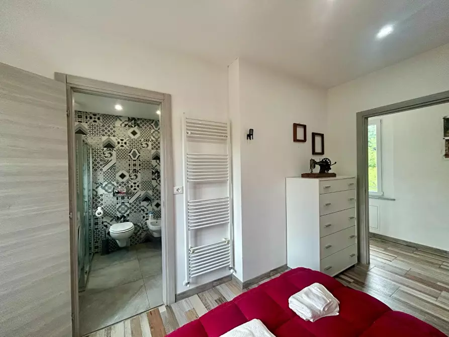 Immagine 14 di Appartamento in vendita  a Siena