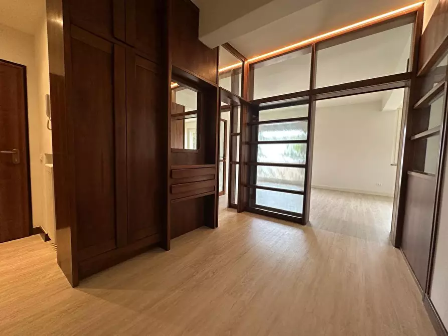 Immagine 24 di Mansarda in vendita  a Viareggio